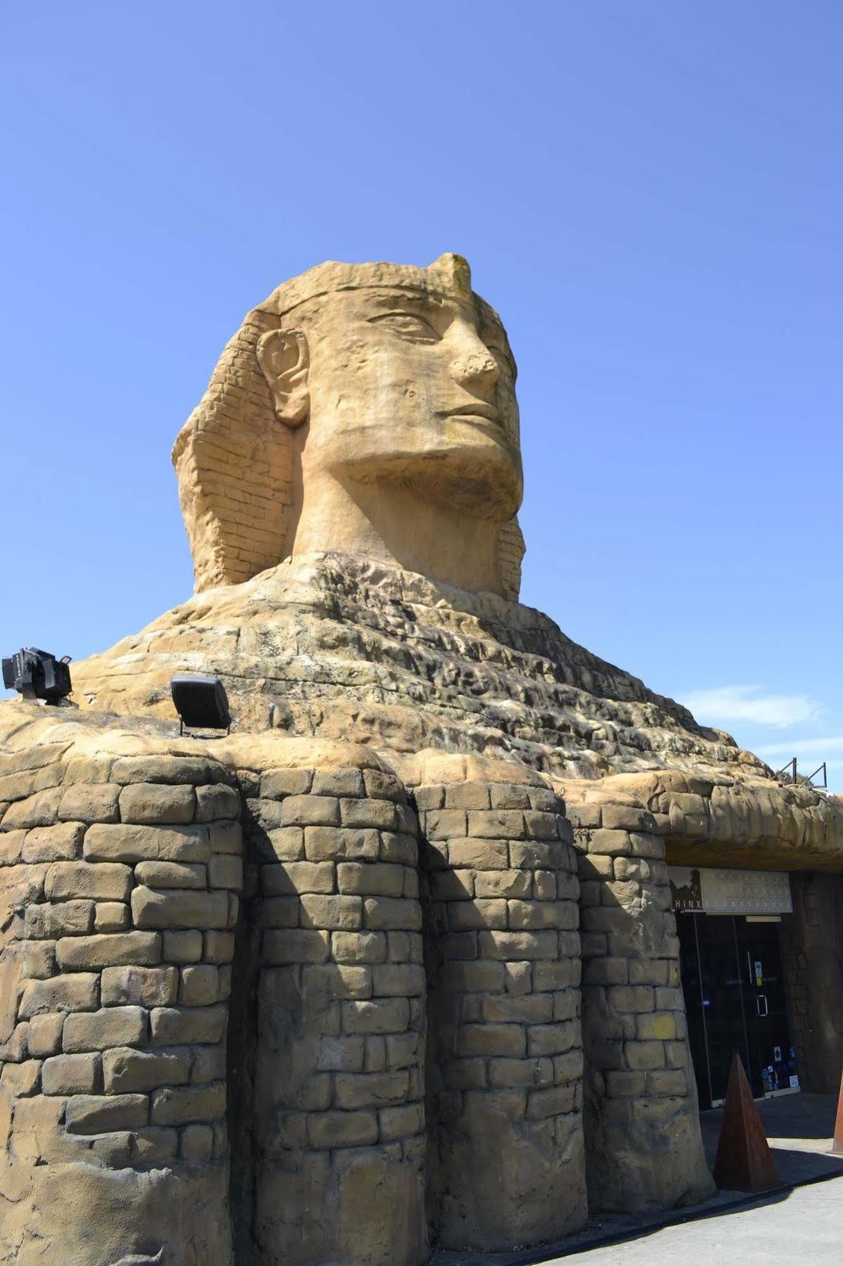 Sphinx 4*