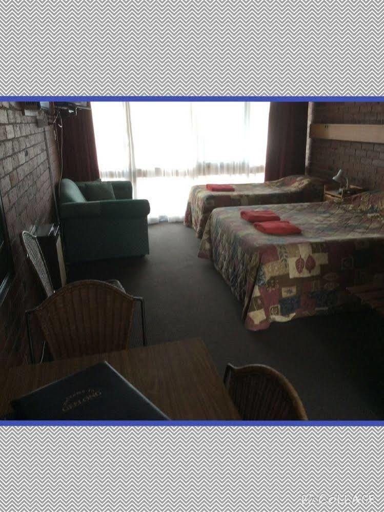 Hotel Kardinia Park 3*