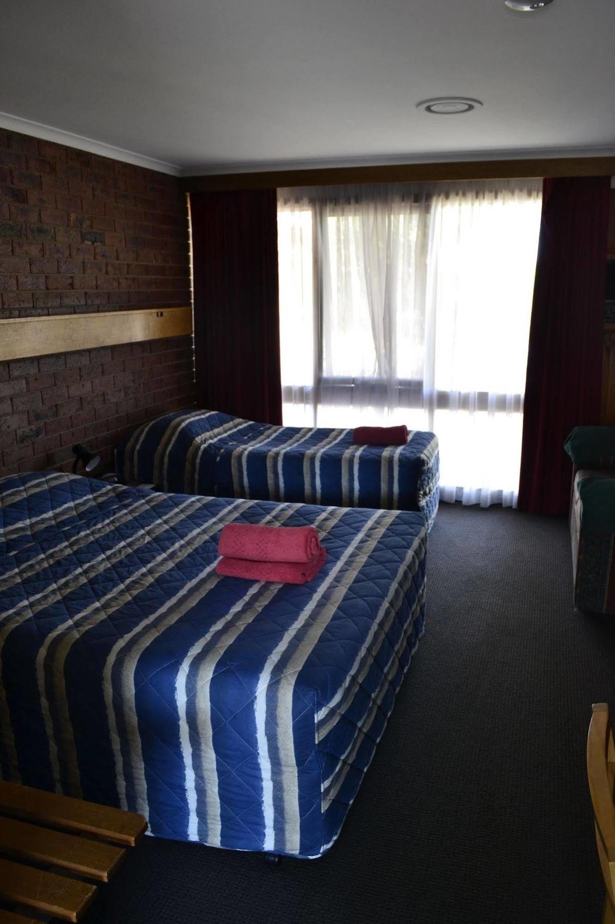 Kardinia Park Hotel 3*