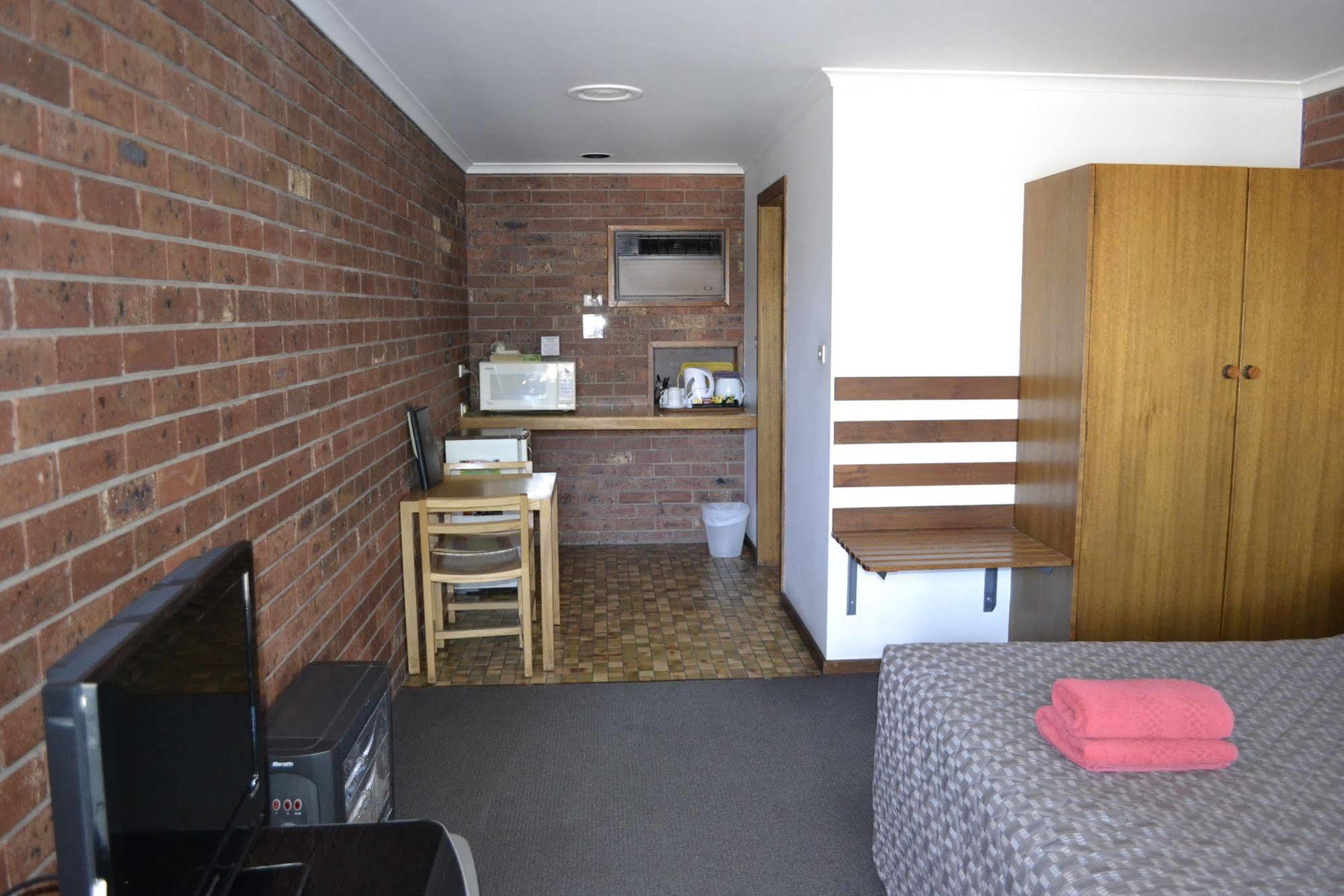 Kardinia Park Hotel Geelong