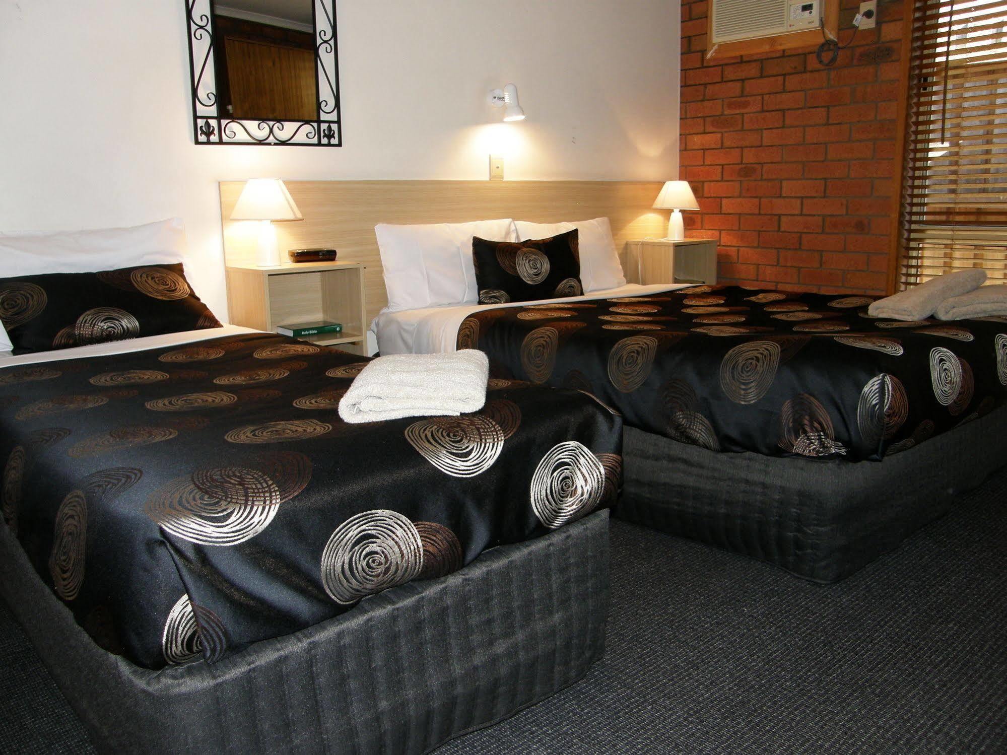 Shannon Motor 3* Geelong