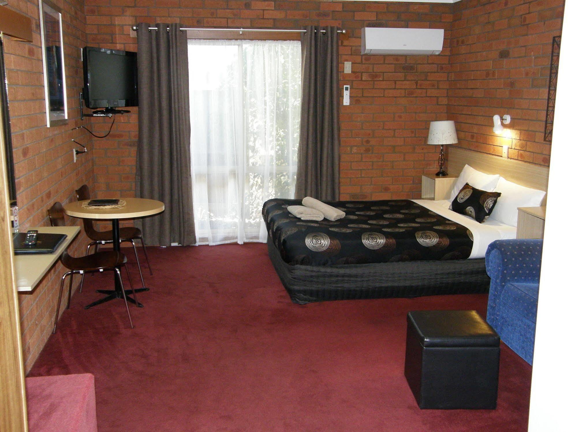 Shannon Motor Motel