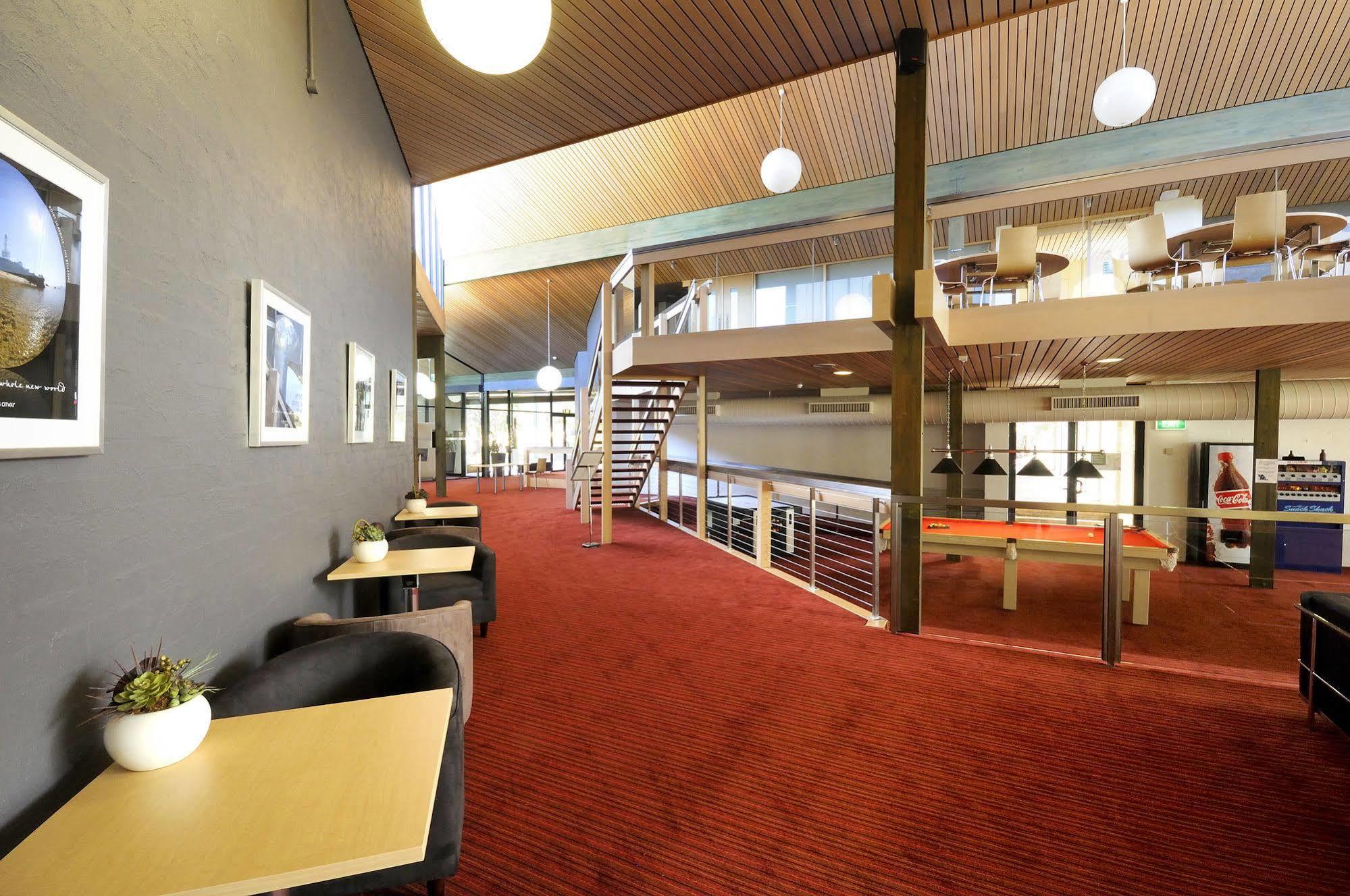 Eden Oak Hotel 4*