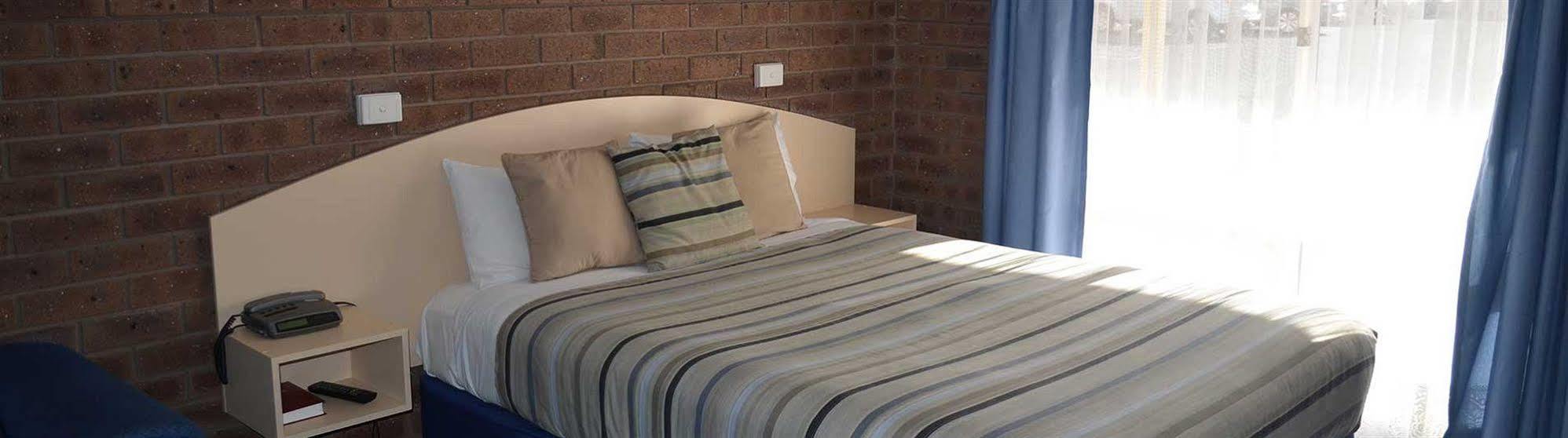 Motel Golden Palms 3*