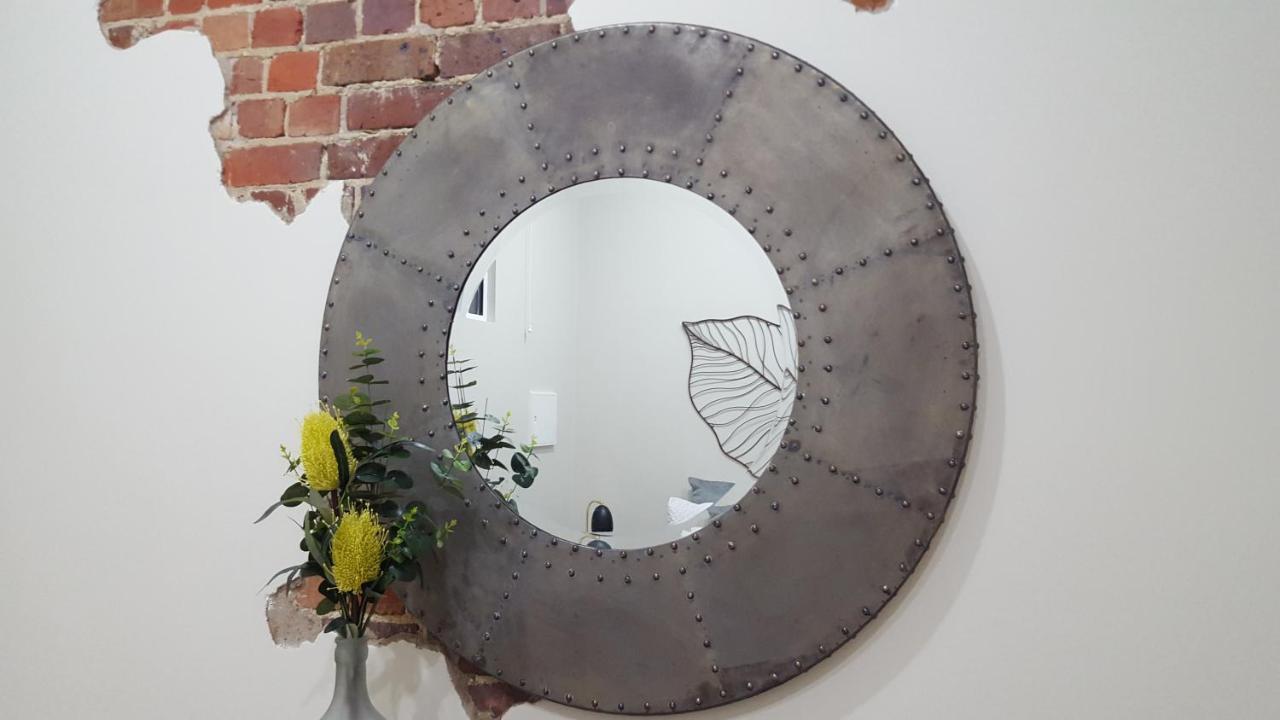 Boutique Heritage On Ryrie Cbd Opposite Hospital Apartment *