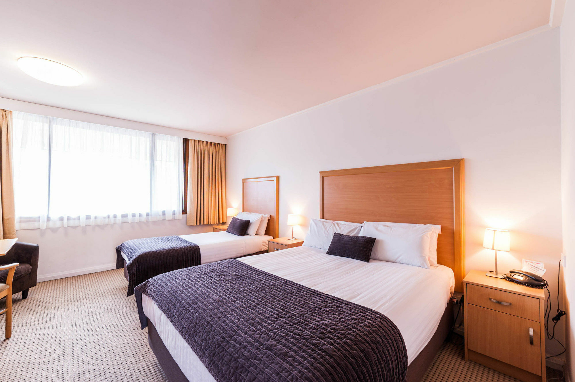Eastern Sands Centre Hotel
