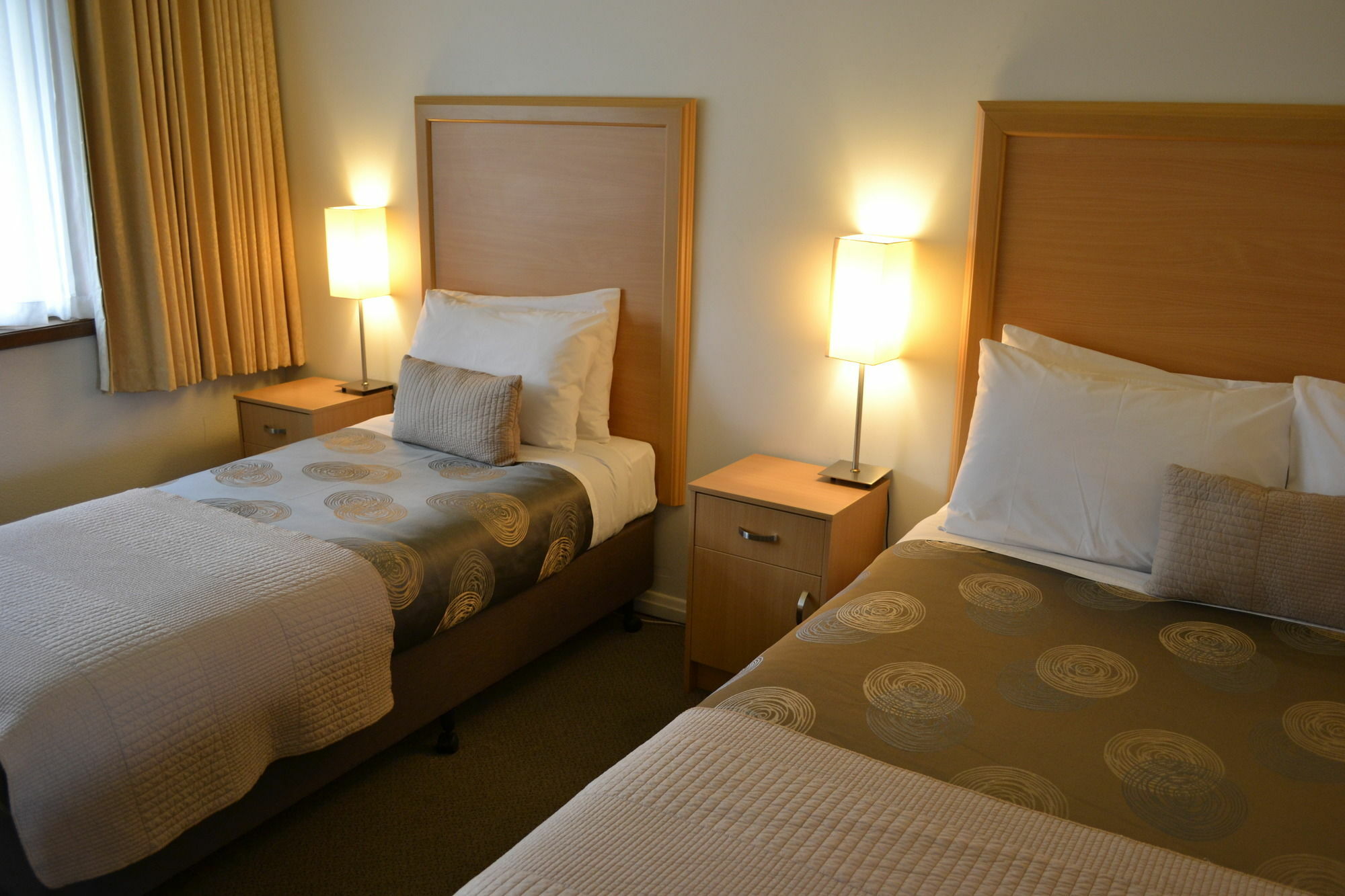Eastern Sands Centre Hotel 4*