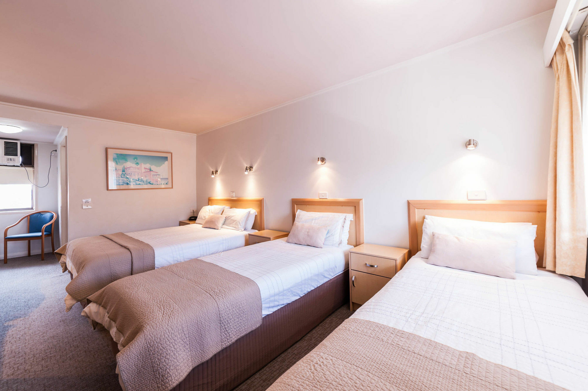 Eastern Sands Centre 4*