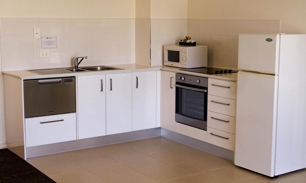 Western Motor & Serviced 4* Geelong