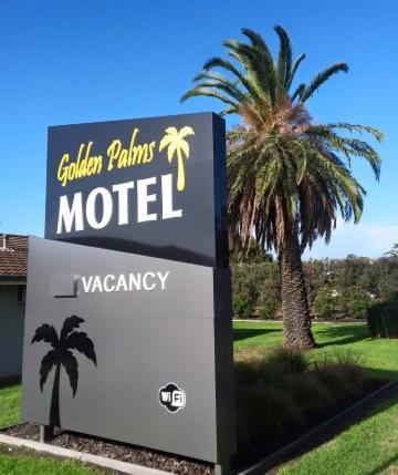 Motel Golden Palms 3*