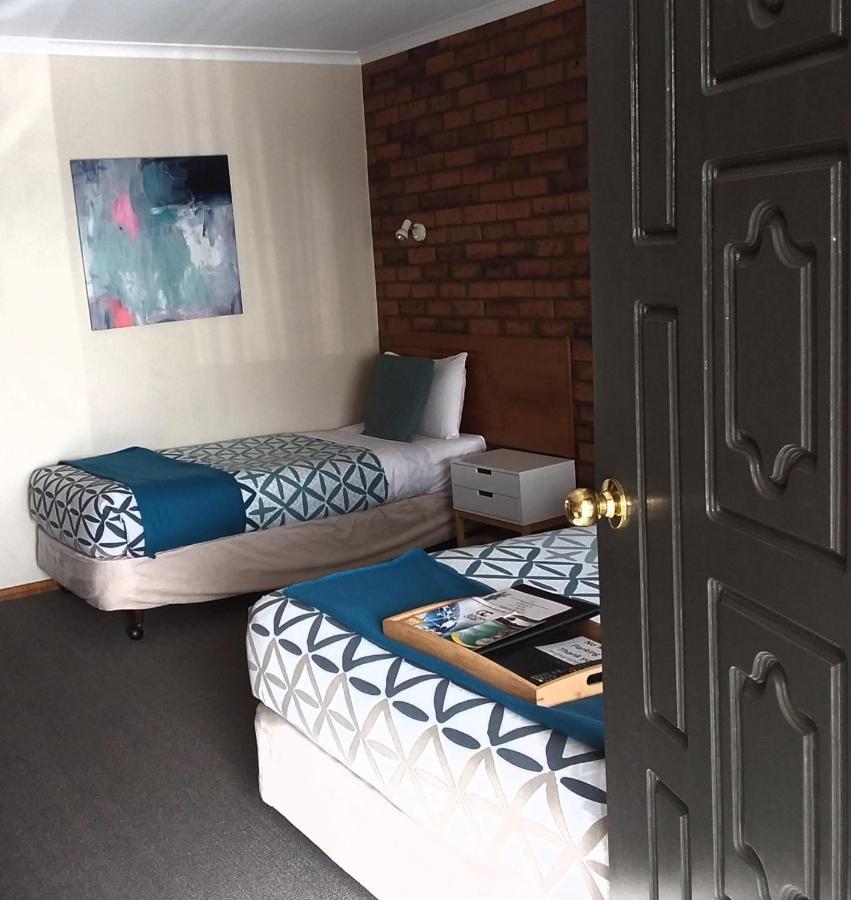 Motel Golden Palms 3*