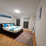 Stylish House In Geelong For Large Family Or Group