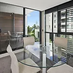 Edgewater 207