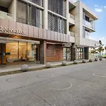 Edgewater 207