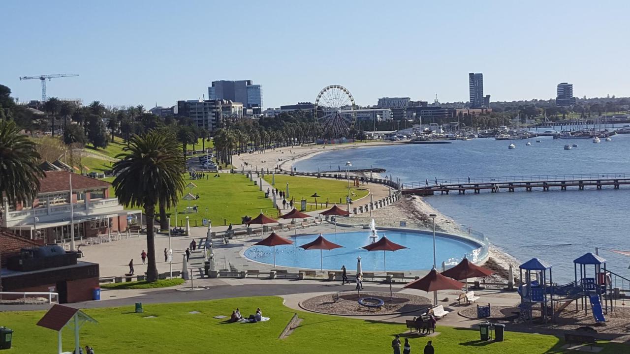Gateway To The Surf Coast And Homestay Geelong