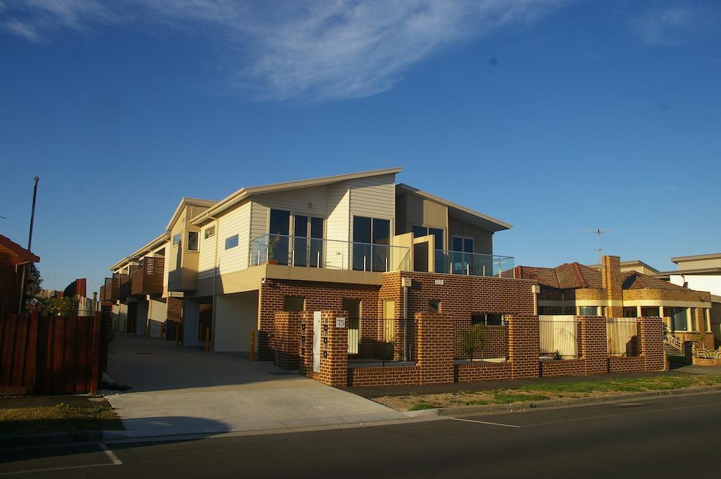 Mckillop By Gold Star * Geelong
