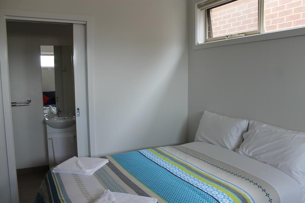 Mckillop By Gold Star Apartment Geelong