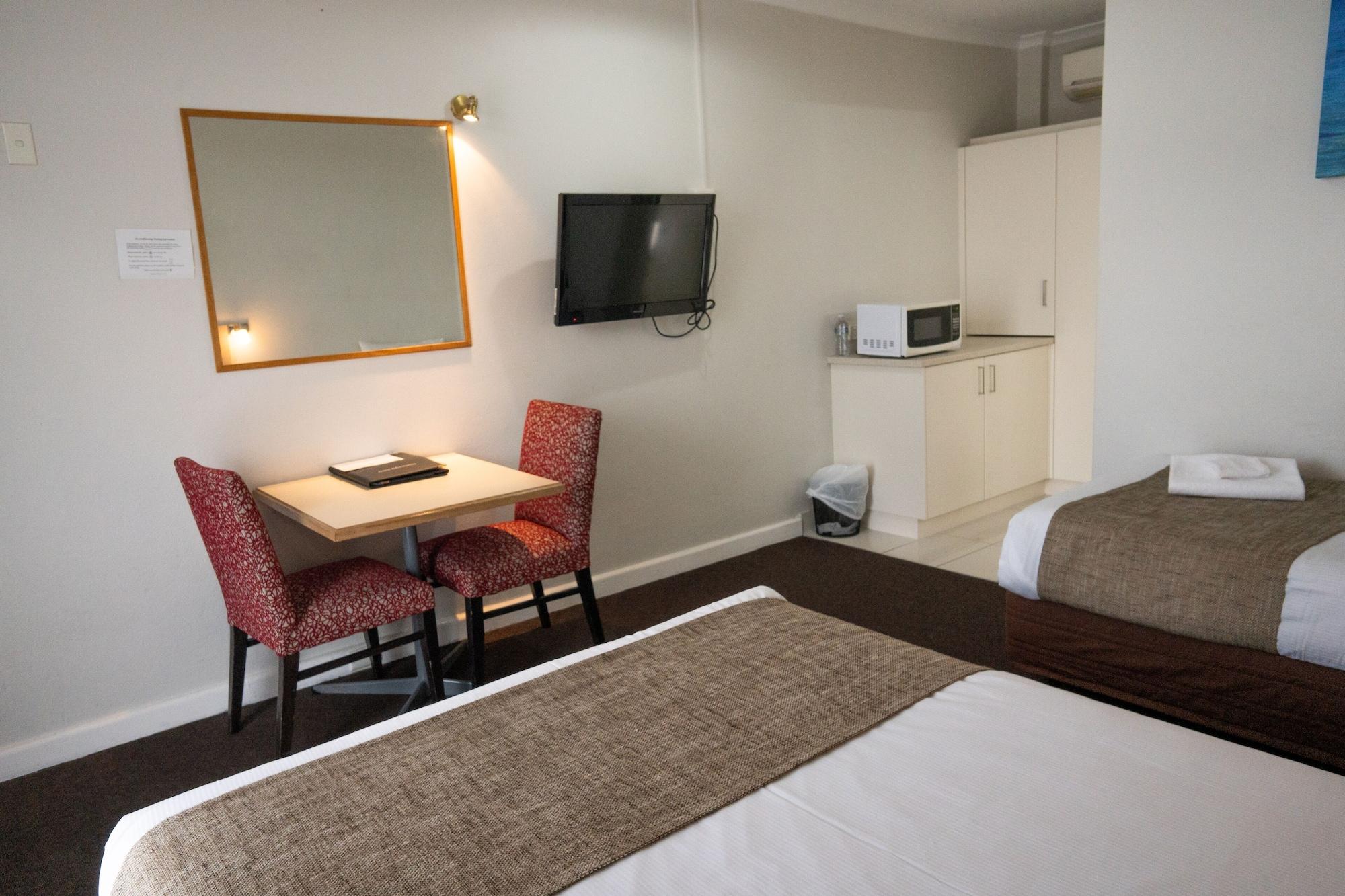 Admiralty 3*