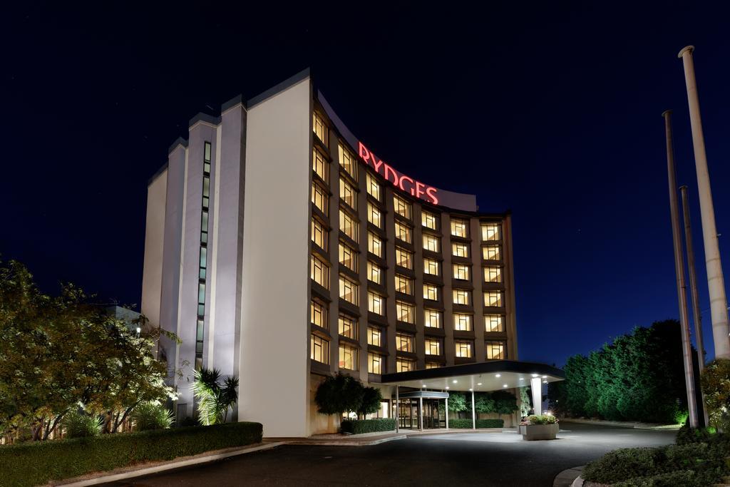 Rydges Hotel 4*