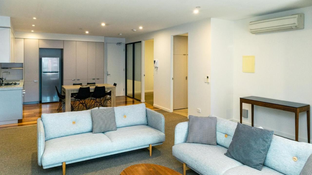 Pier Point 302 Apartment