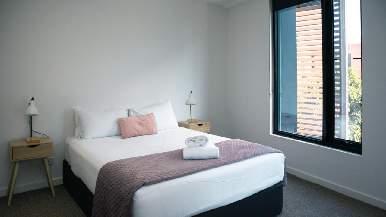 Pier Point 302 *