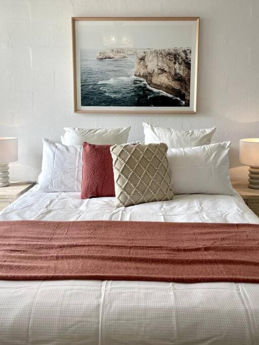Waterfront Sub-penthouse With View Apartment *