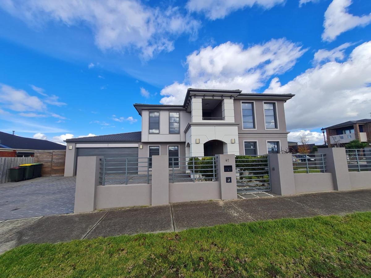 Stylish House In For Large Family Or Group *