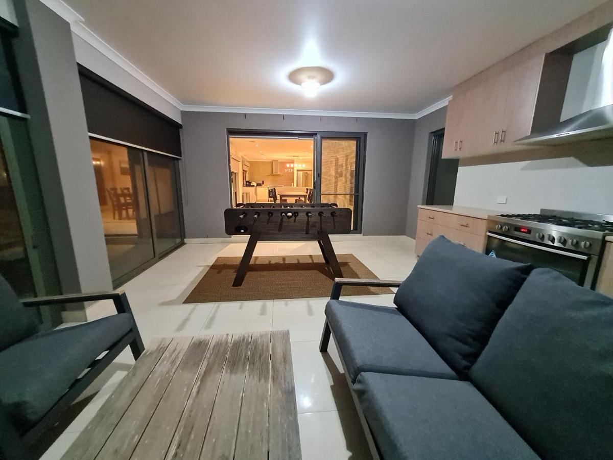 Stylish House In For Large Family Or Group Holiday home Geelong