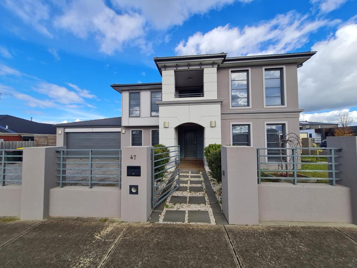 Stylish House In For Large Family Or Group Holiday home