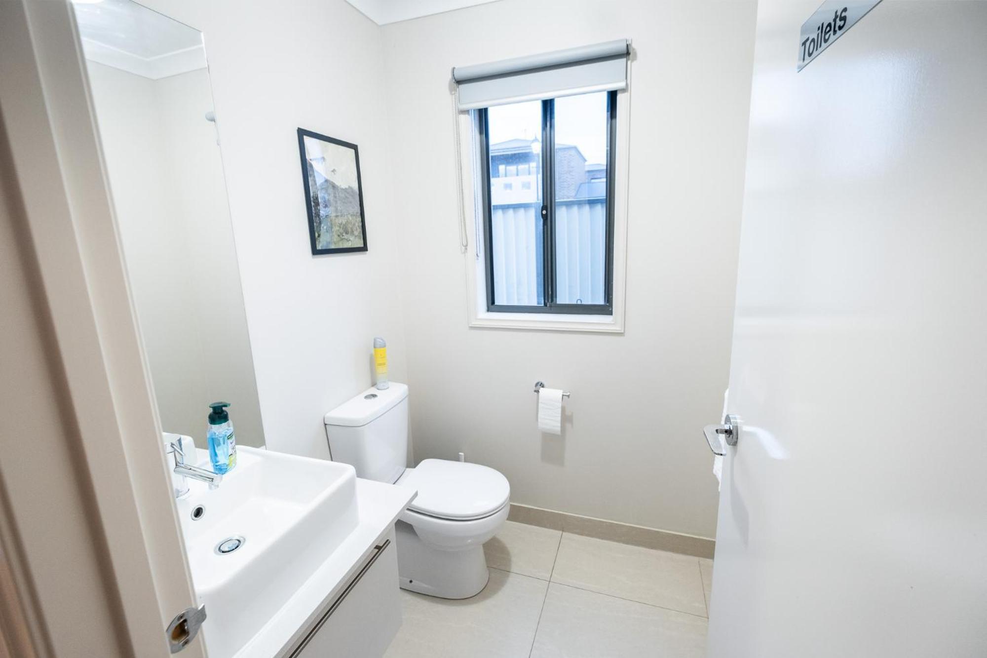 Stylish House In For Large Family Or Group Holiday home Geelong