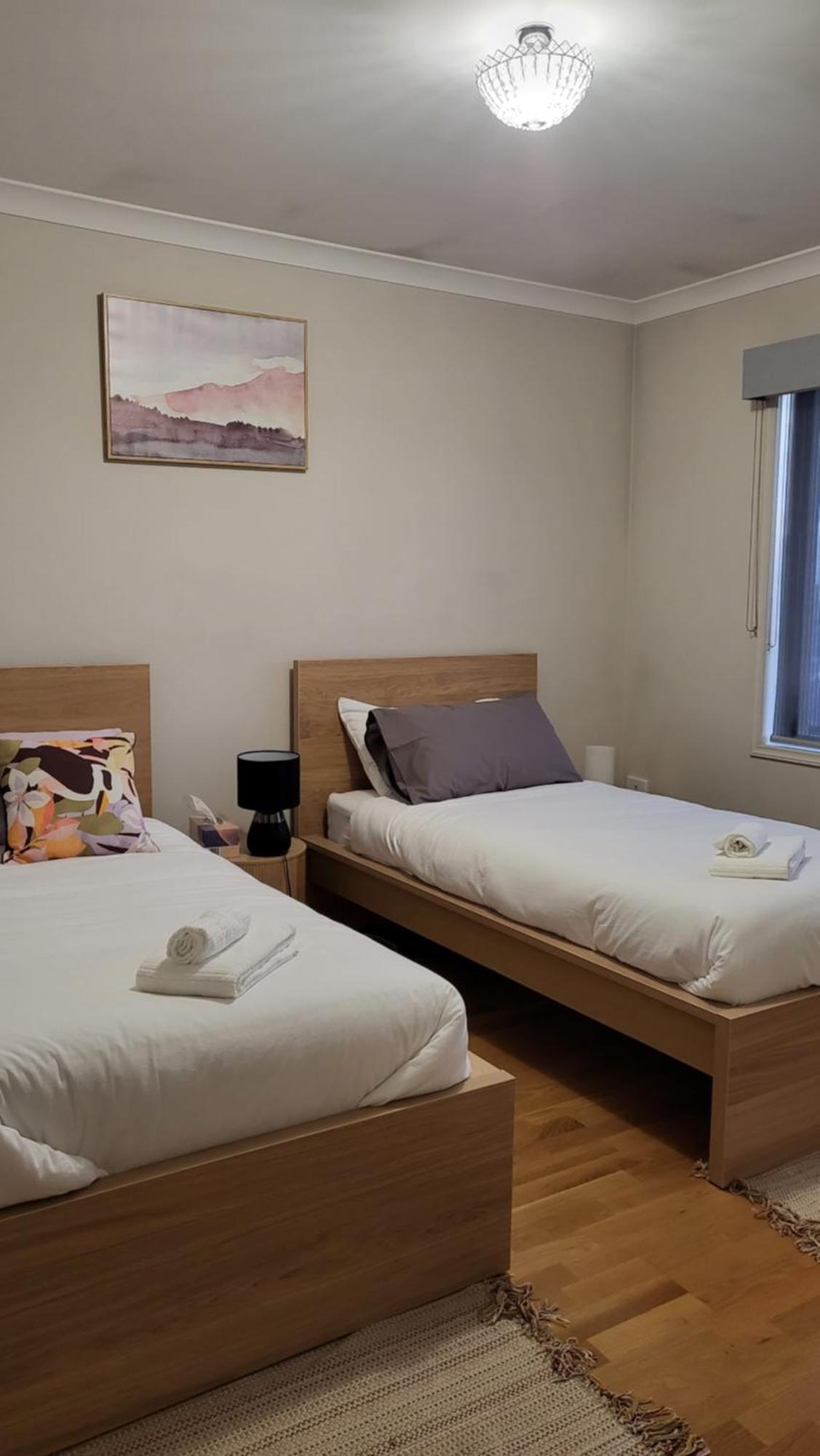 Stylish House In For Large Family Or Group * Geelong
