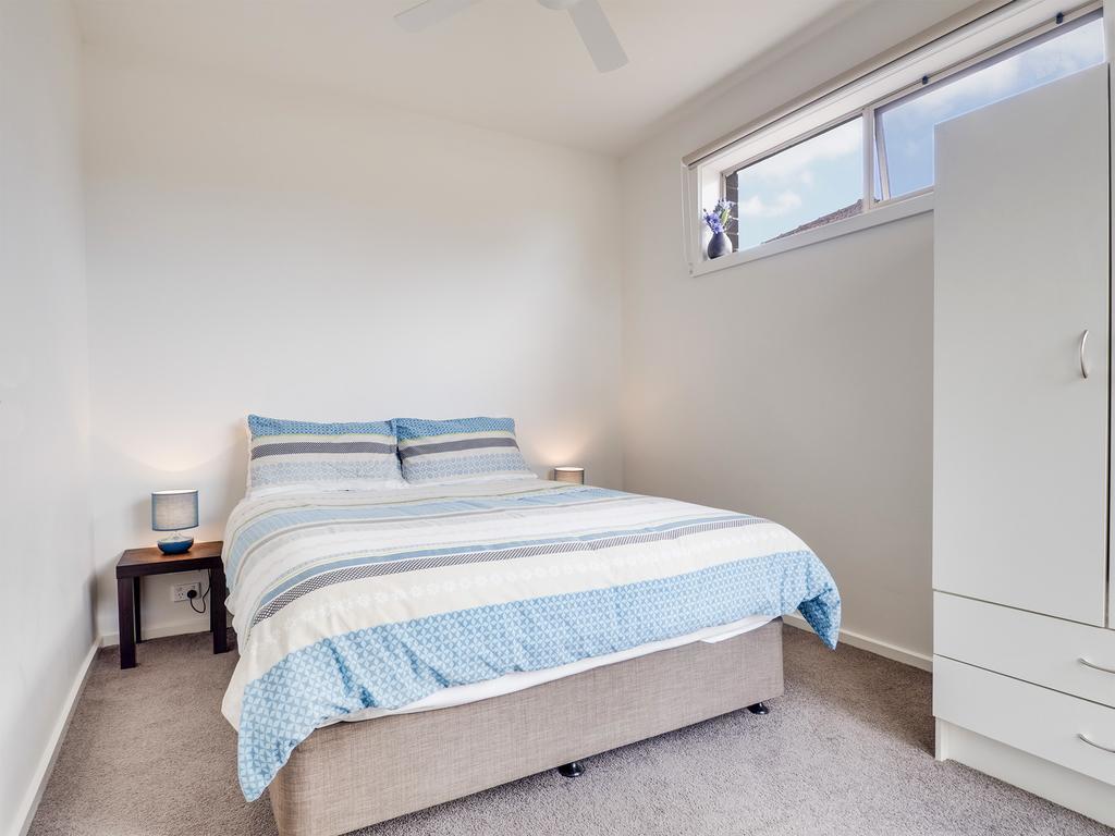 Mckillop By Gold Star Apartment Geelong