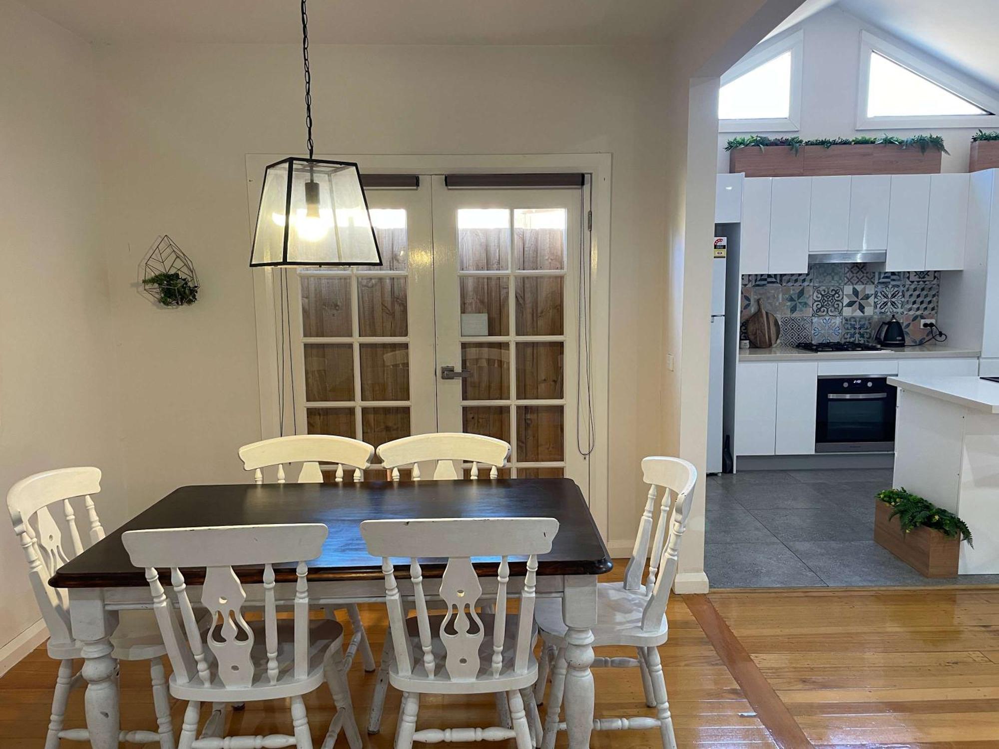 Evies Belmont Holiday home *