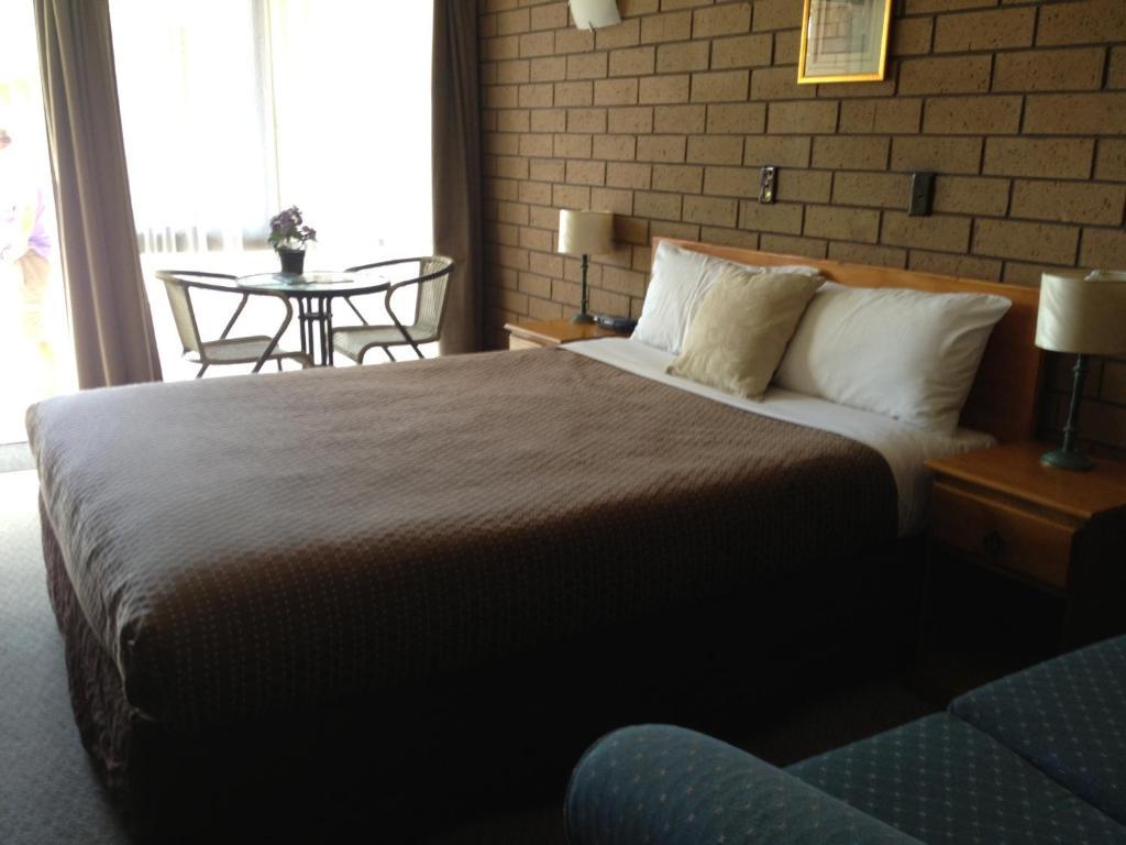 Rippleside Park Motor Motel 3*