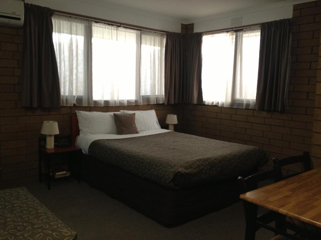 Rippleside Park Motor Motel 3*