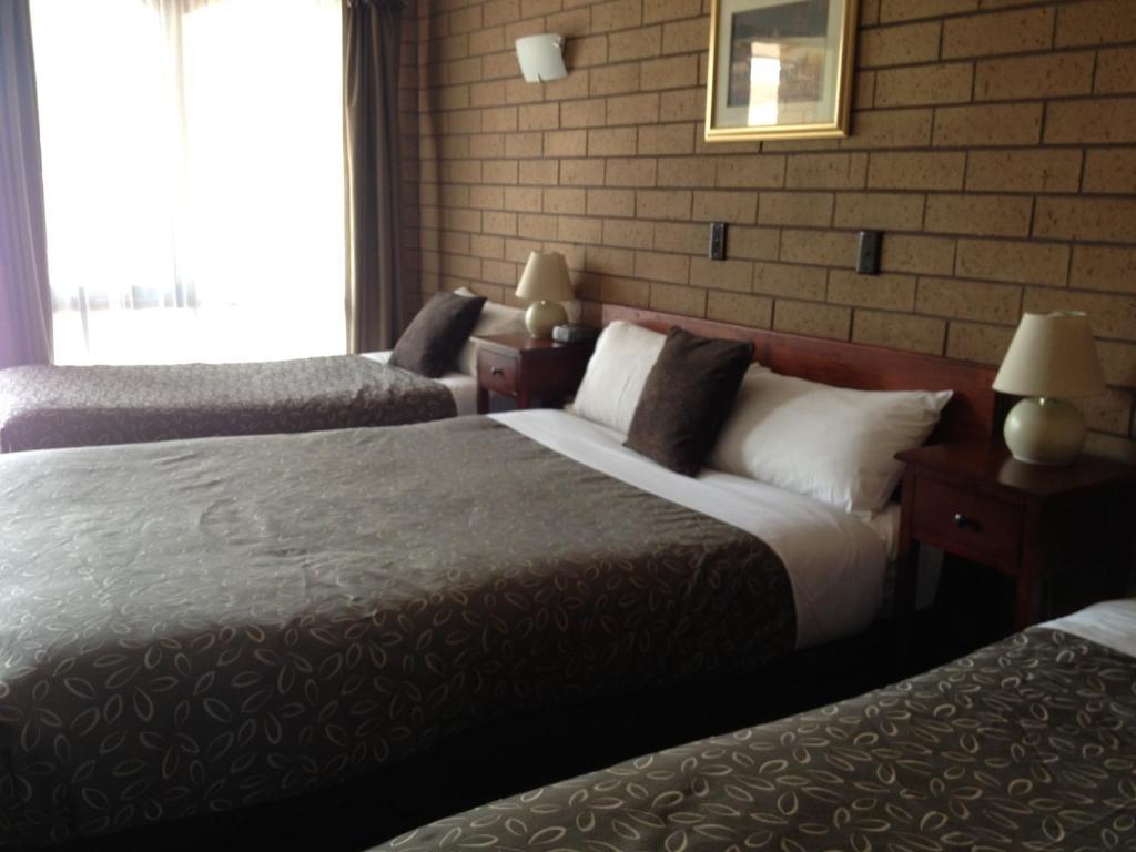 Rippleside Park Motor Motel 3*
