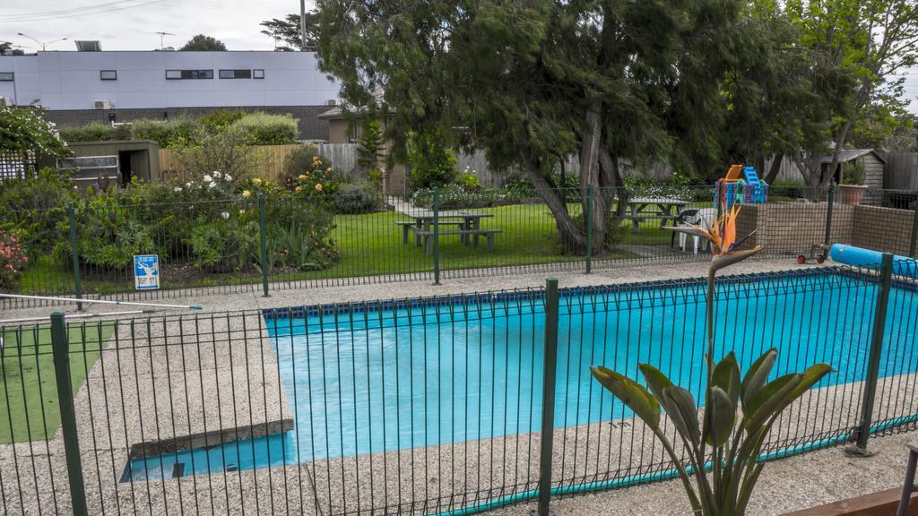 Parkwood & Motel
