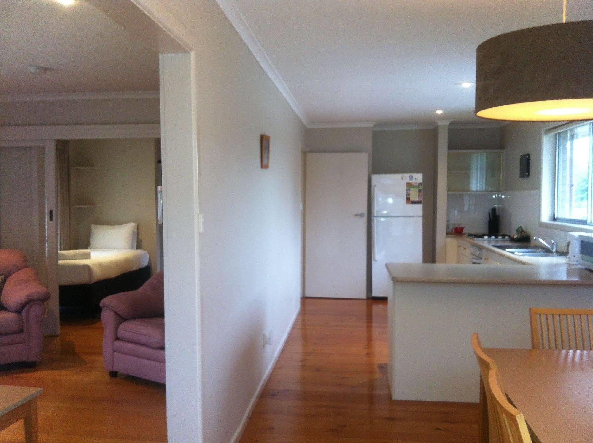 Parkwood & Geelong