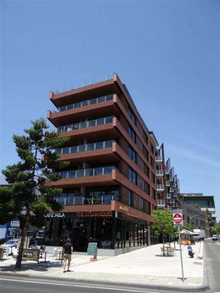 Pier Point 101 *